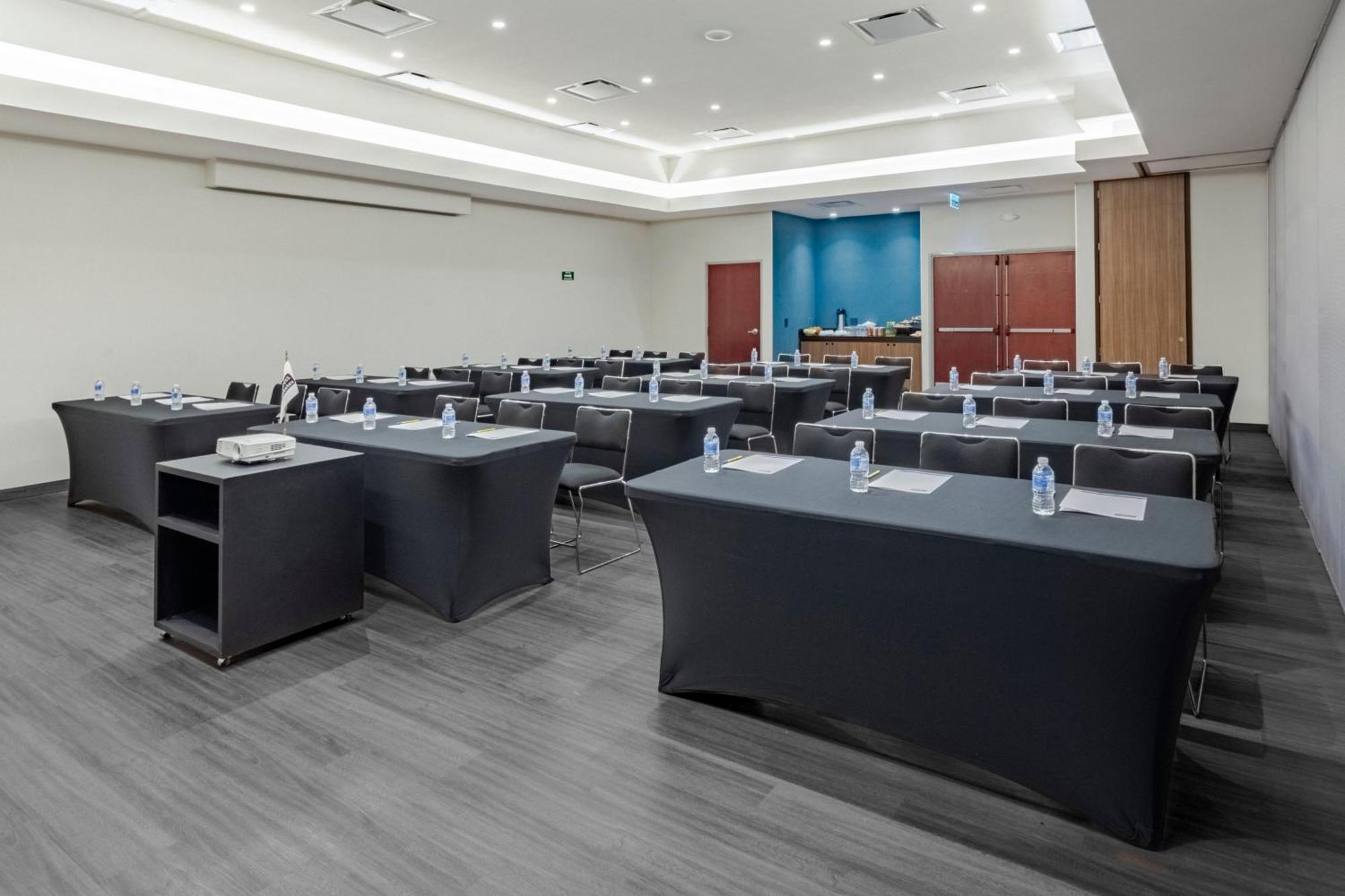 City Express By Marriott Hermosillo Bagian luar foto