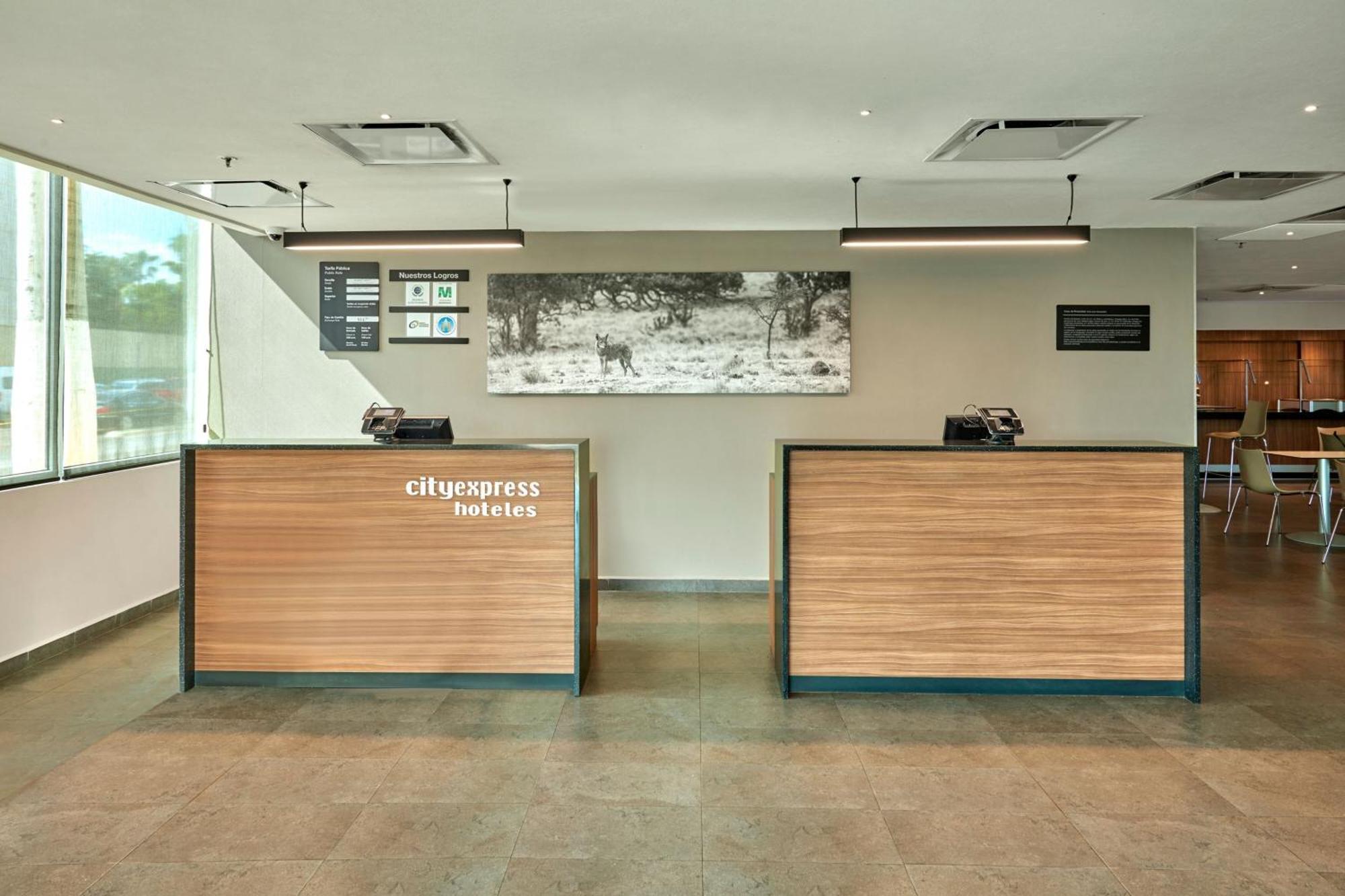 City Express By Marriott Hermosillo Bagian luar foto
