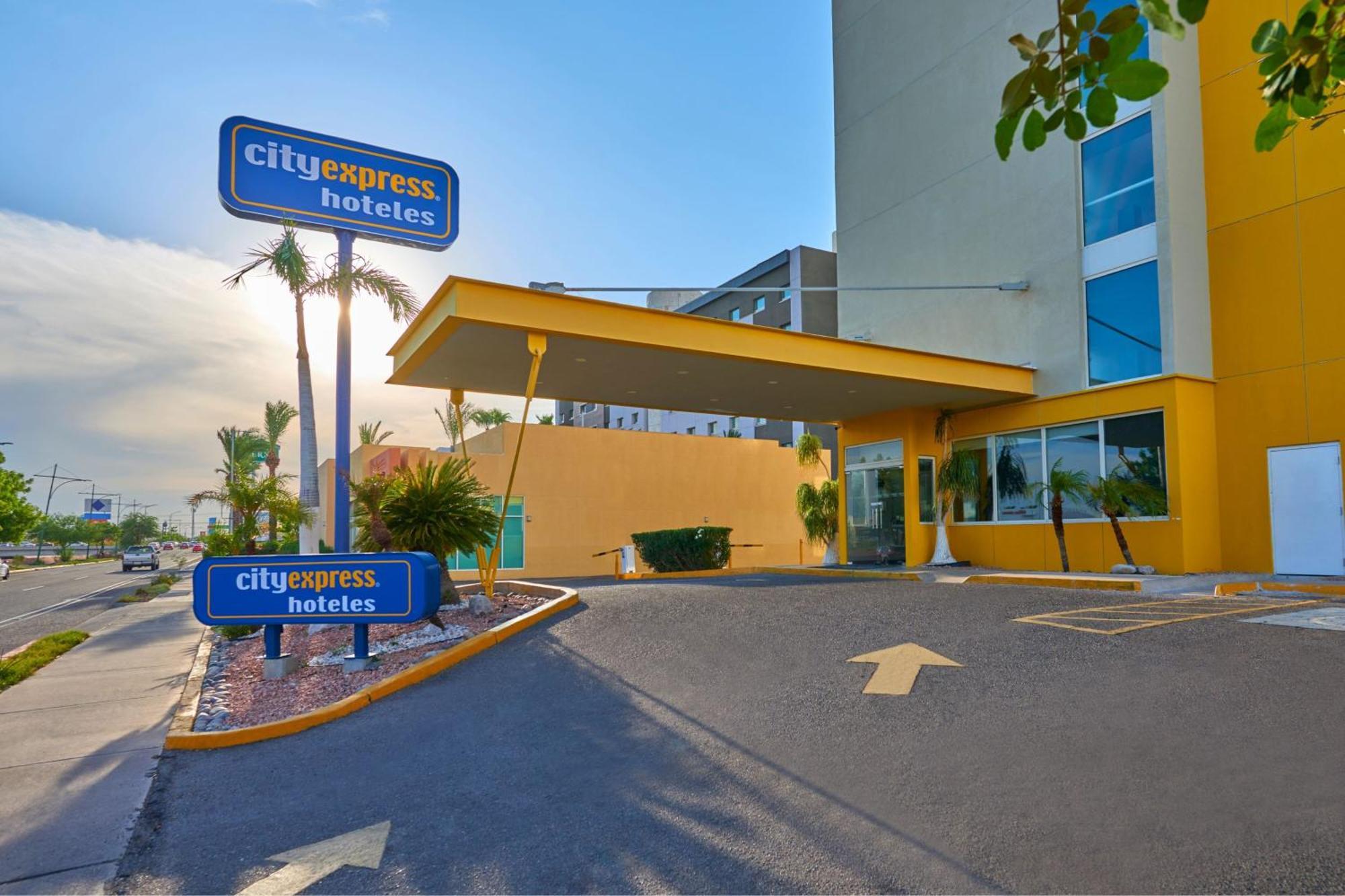 City Express By Marriott Hermosillo Bagian luar foto